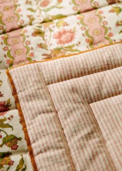 Sezane Les Tissus|Courtepointe Imprimée Fleurs d'Amalfi - Rayures Tissées Blush