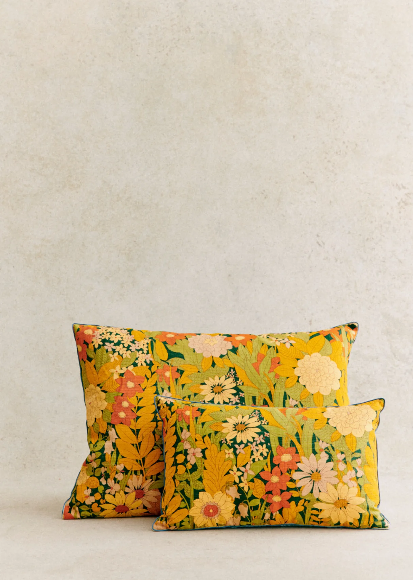 Sezane La Sélection Vintage|Les Tissus|Coussin Vintage - Petit Modèle