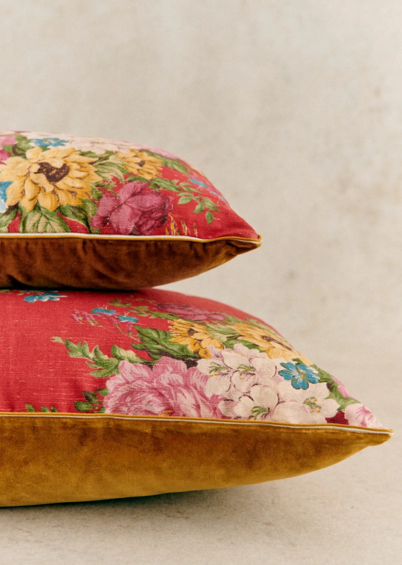 Sezane La Sélection Vintage|Les Tissus|Coussin Vintage - Petit Modèle