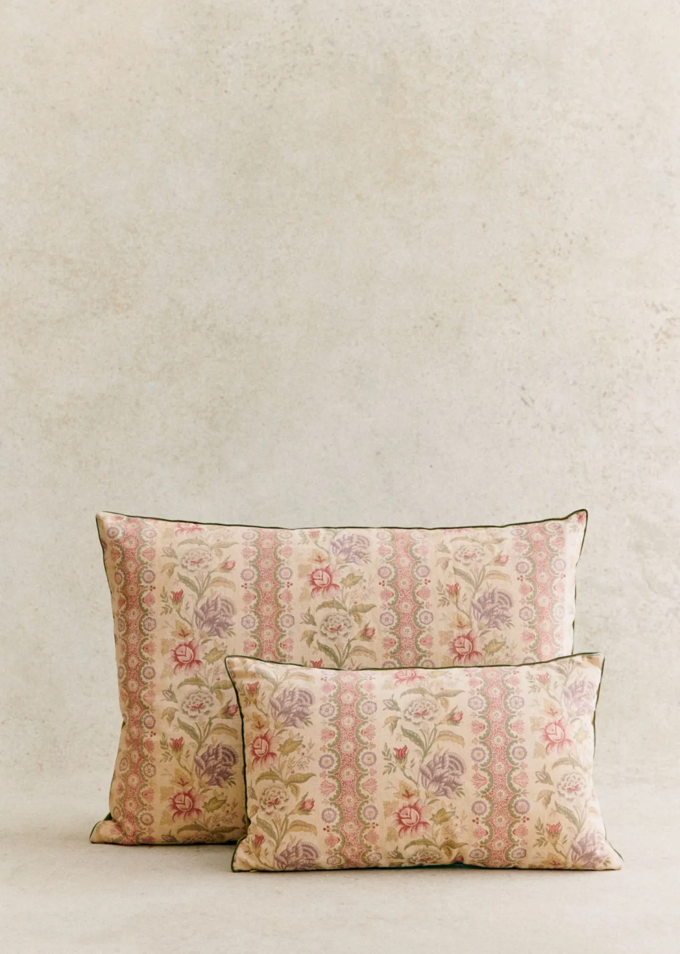 Sezane La Sélection Vintage|Les Tissus|Coussin Vintage - Petit Modèle