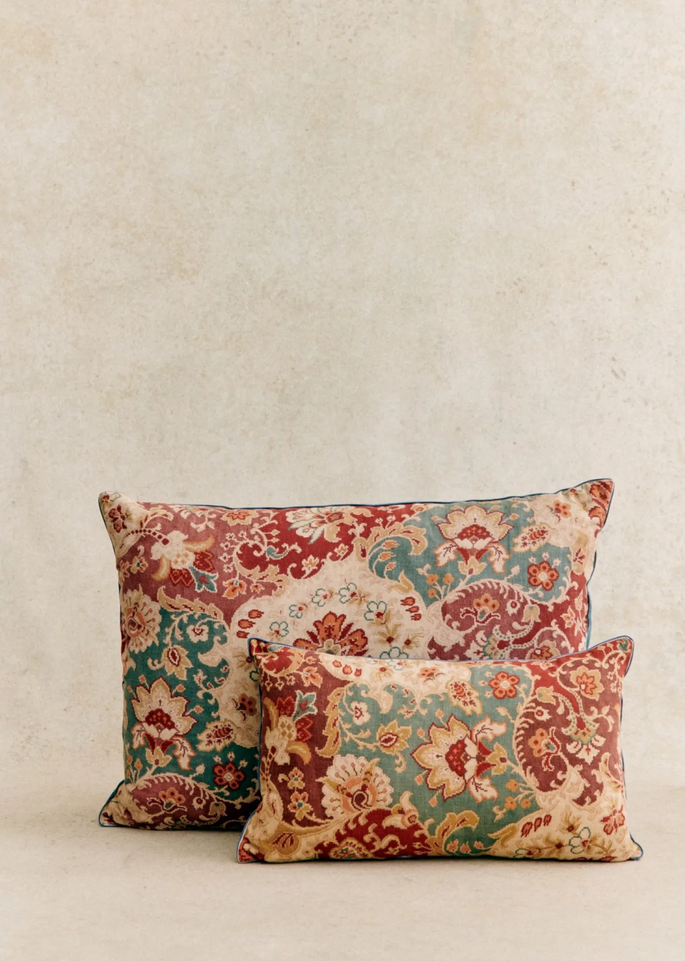 Sezane La Sélection Vintage|Les Tissus|Coussin Vintage - Petit Modèle