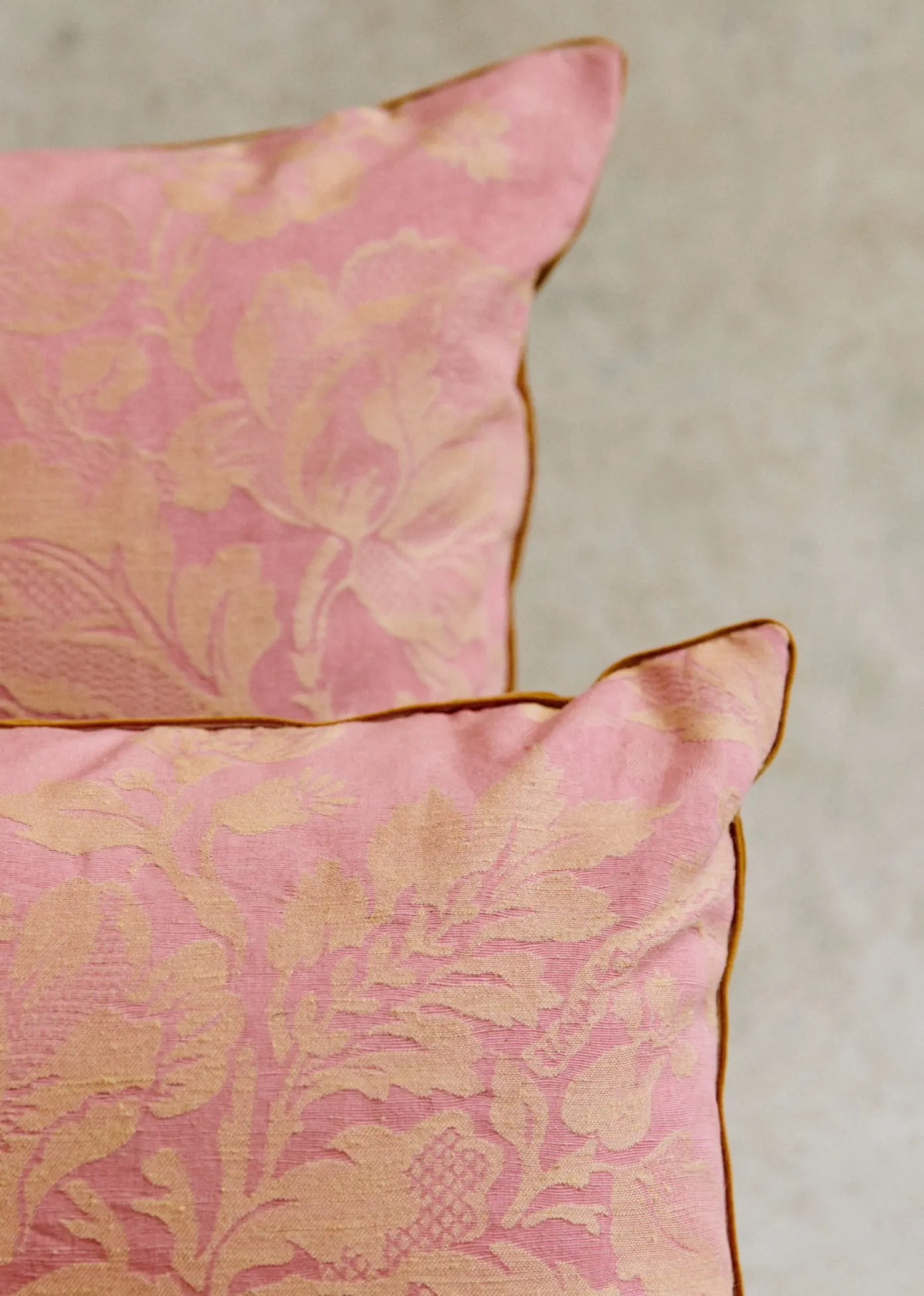 Sezane Les Tissus|Coussin Vintage - Petit Modèle