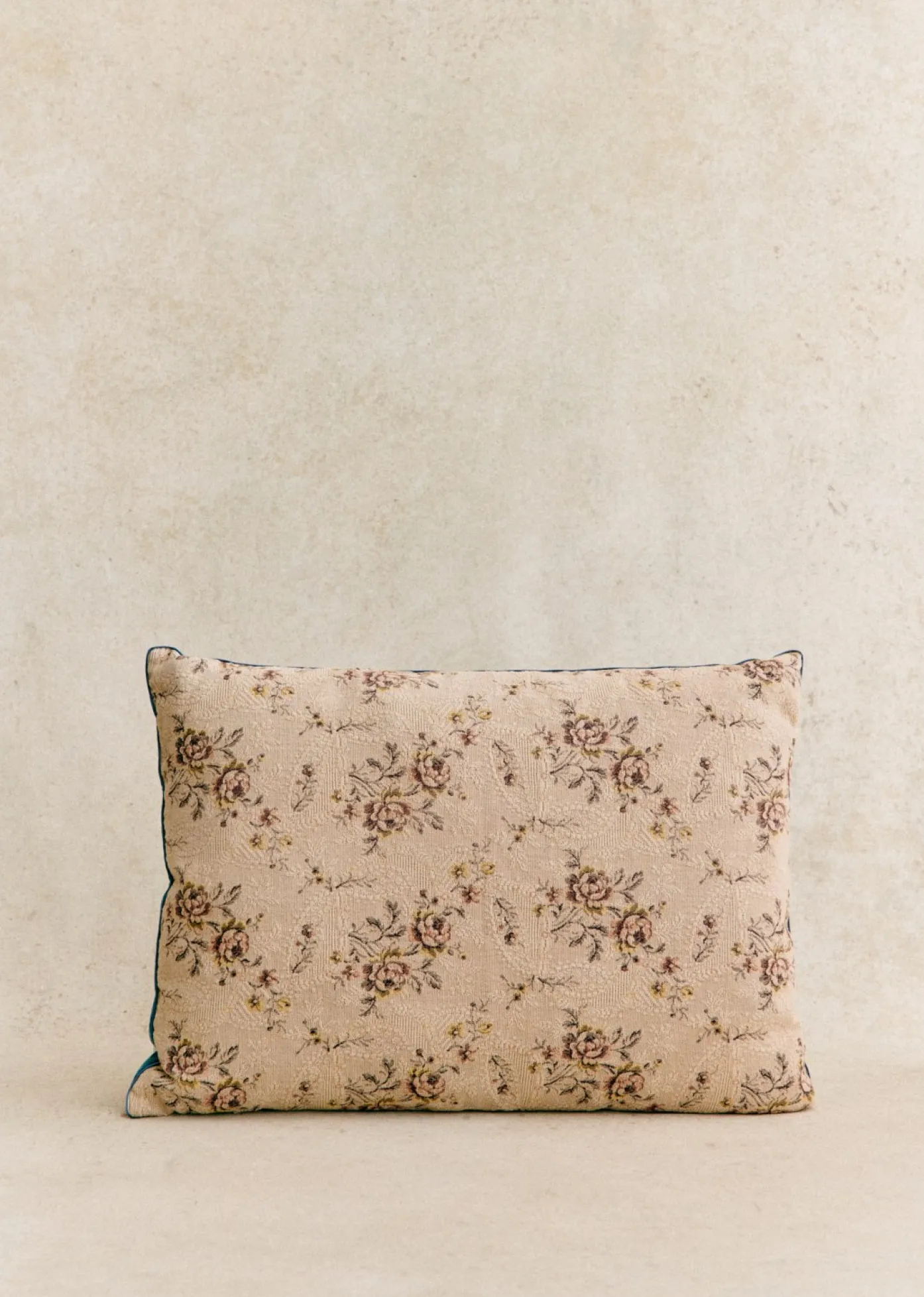 Sezane La Sélection Vintage|Les Tissus|Coussin Vintage - Très Grand Modèle