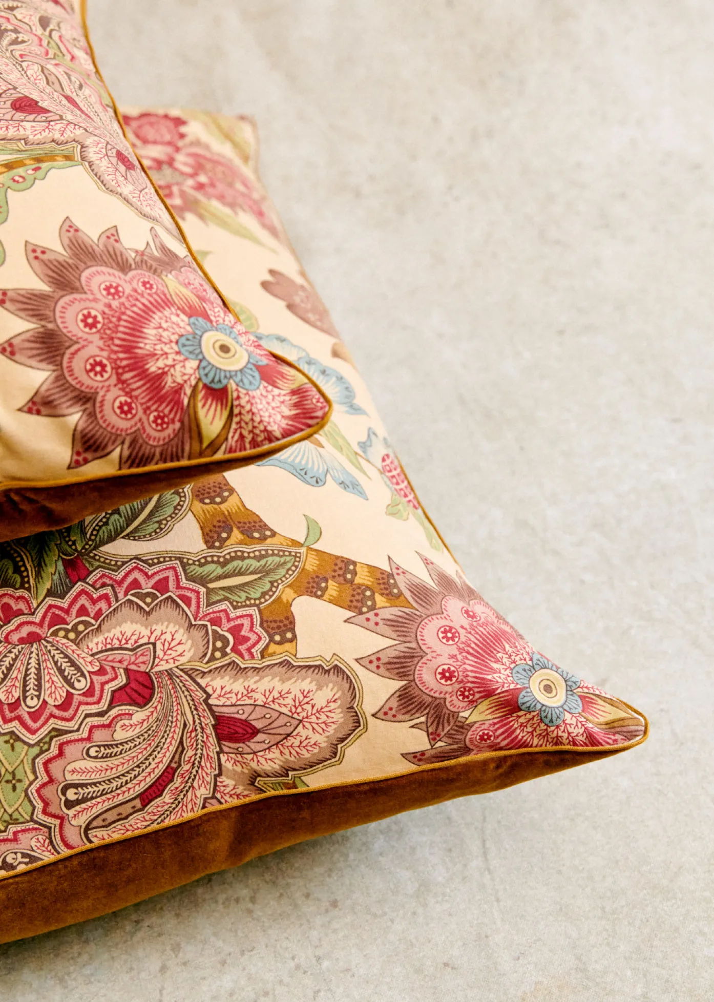 Sezane La Sélection Vintage|Les Tissus|Coussin Vintage - Très Grand Modèle