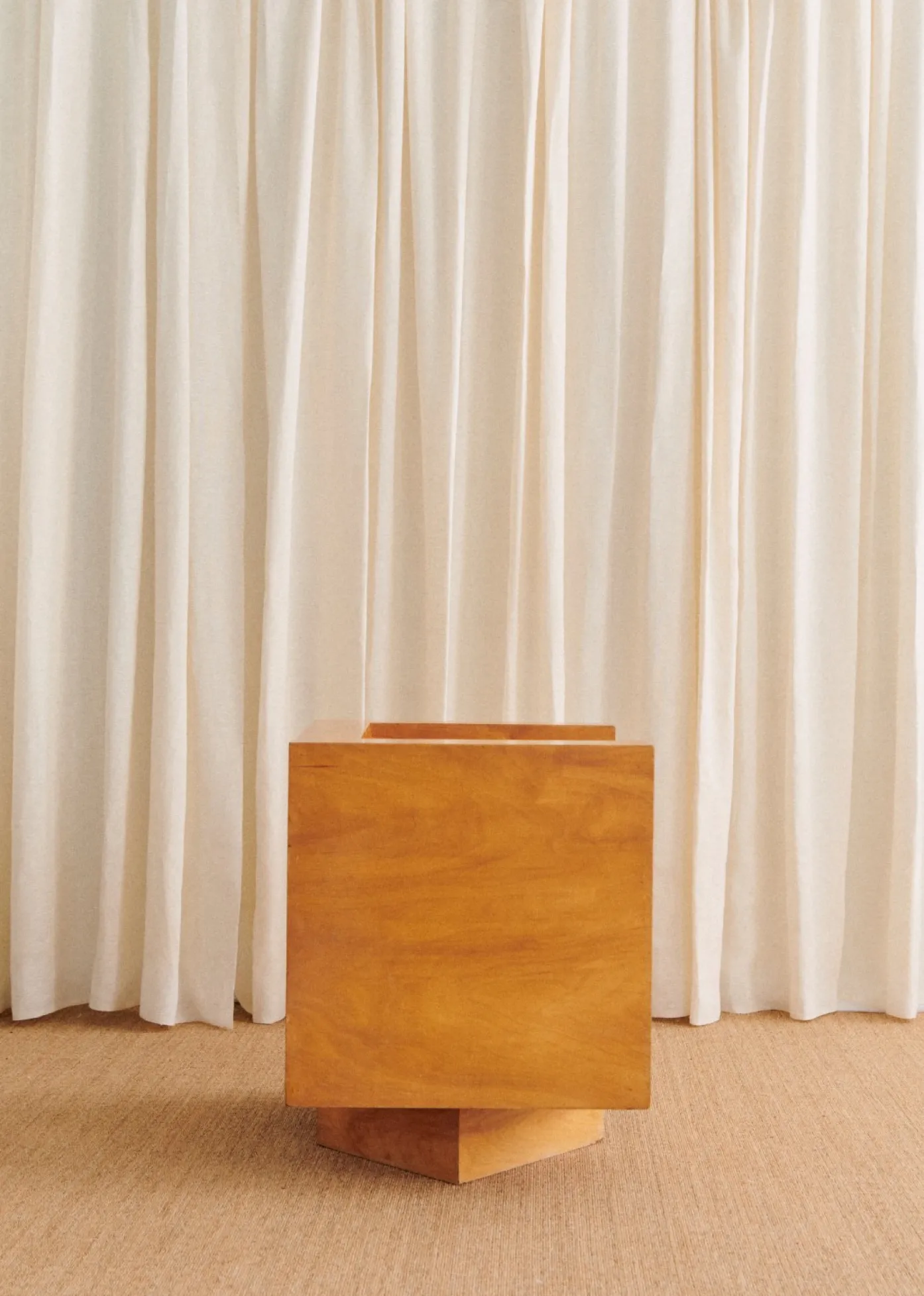 Sezane La Sélection Vintage|Fauteuil Cubique Vintage Bouleau